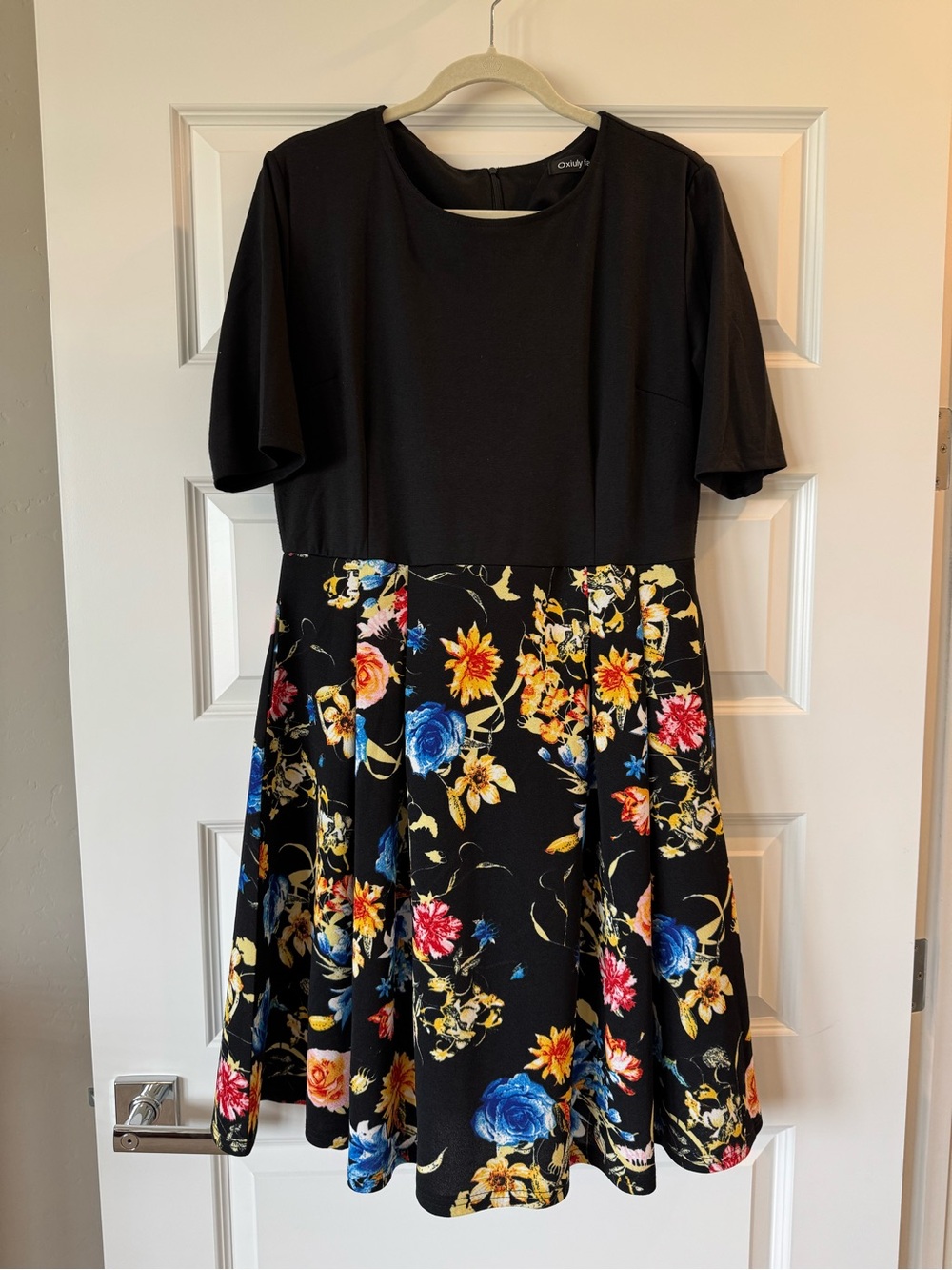 Oxiuly Fashion Floral Print Black Fit-and-Flare Dress